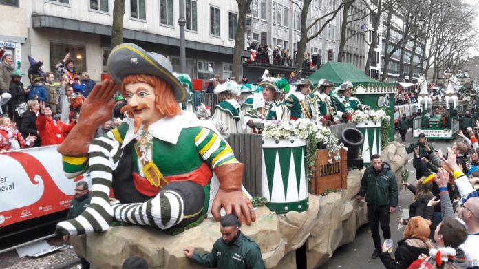 Das War Der Rosenmontagszug 2017 In Köln: Große Foto-Galerie Mit über ...