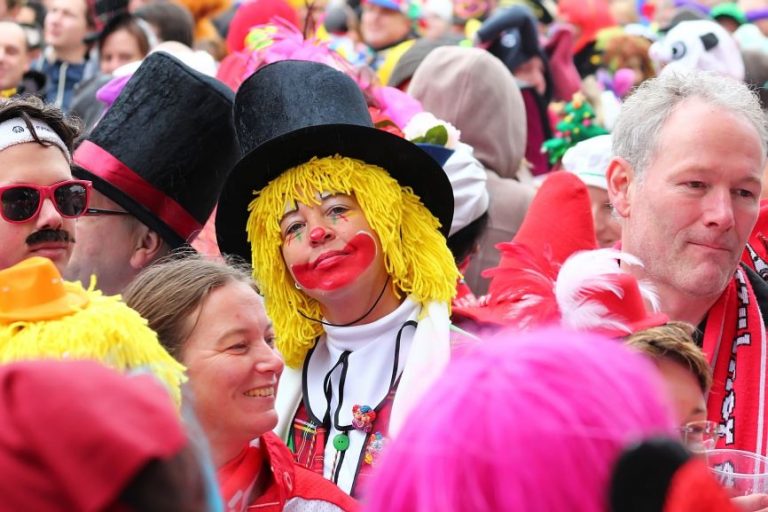 Foto-Galerie zur Sessionseröffnung des Karneval in Köln am 11.11.2017