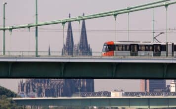 KVB: Änderungen bei Bus und Bahn zum Sessionsauftakt 2024 im Überblick